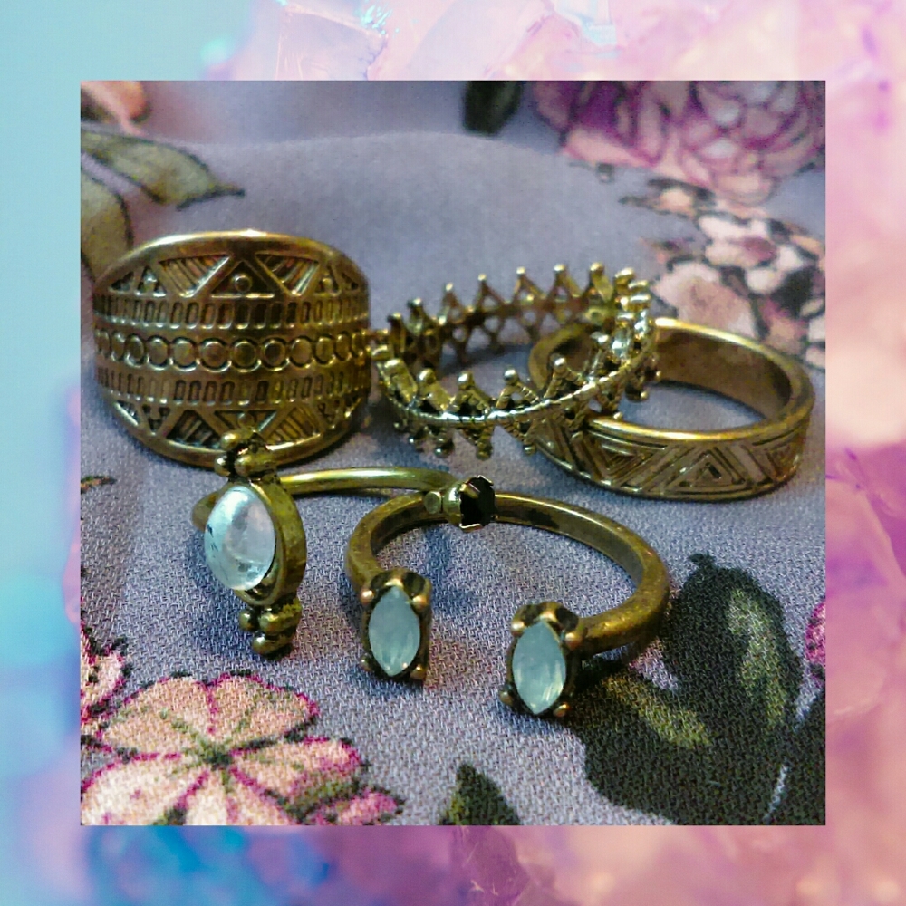 FREE with Purchase! Dark Gold Ring Set - size 7